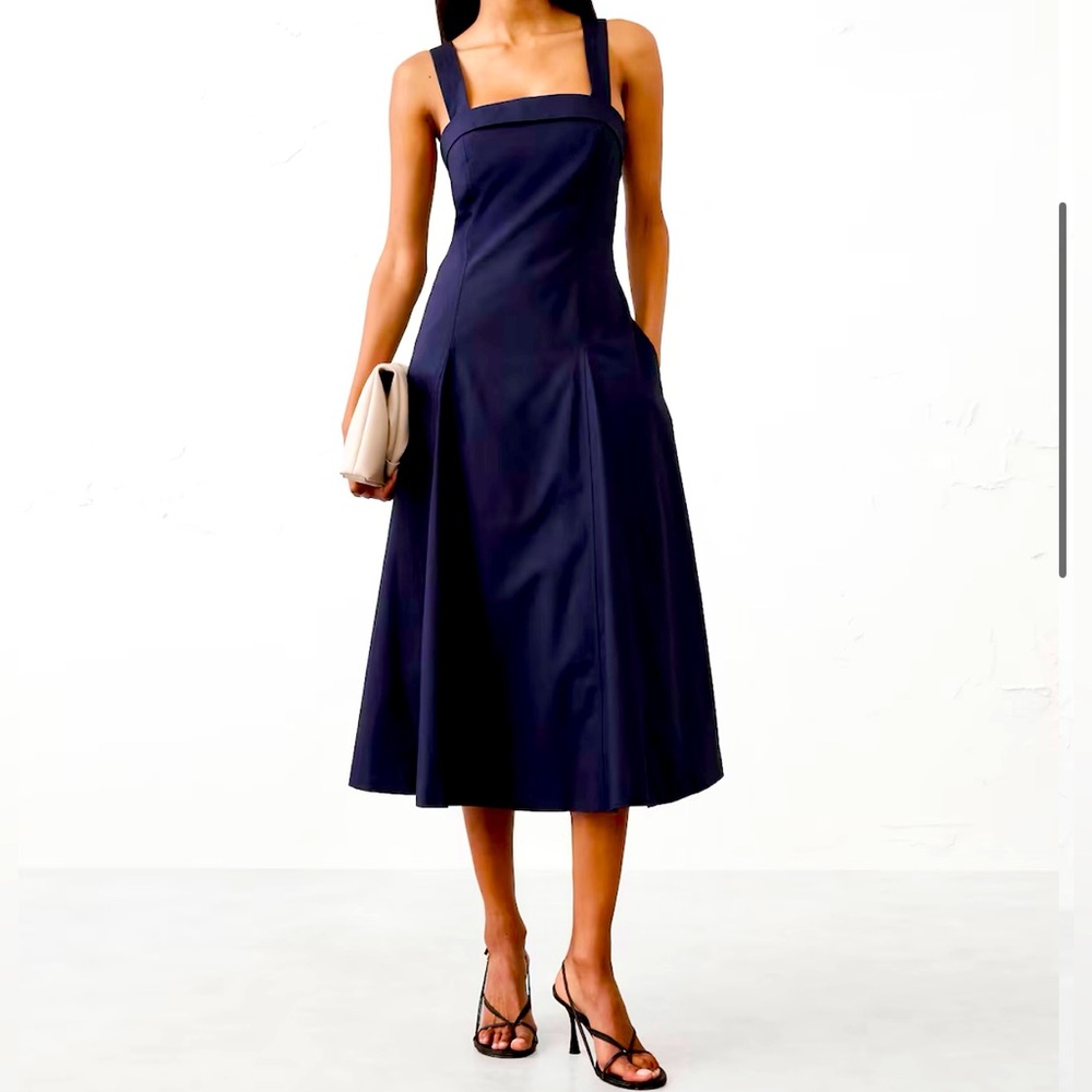 Poplin cross back midi dress. Size small. Navy.